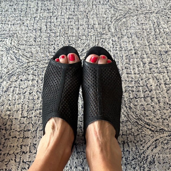 Paul Green Lois Perforated Slingback Sandals Size 9 - Picture 3 of 9